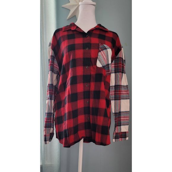 Eddie Bauer Tops - Eddie Bauer Boyfriend Button Down Womens L Red Black Unique Plaid Flannel Cotton